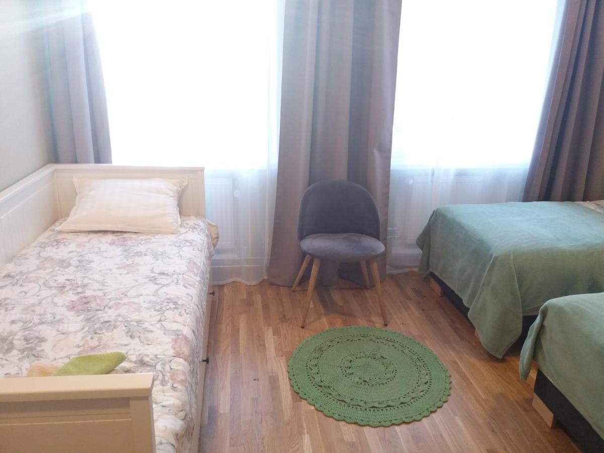 Nurmbergi Maja Hostel วิลยันดี ภายนอก รูปภาพ